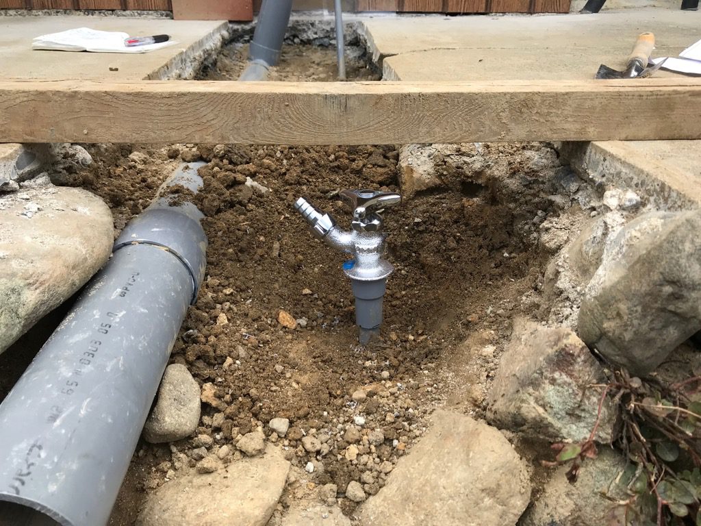 井戸の再生 ３３ 土間コン復旧と水栓ボックスの設置 鈴鹿で里山 古民家再生